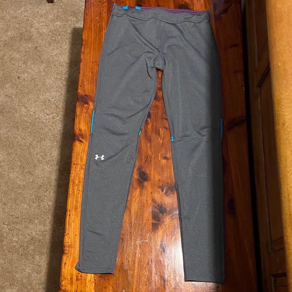 Grey Under Armour leggings